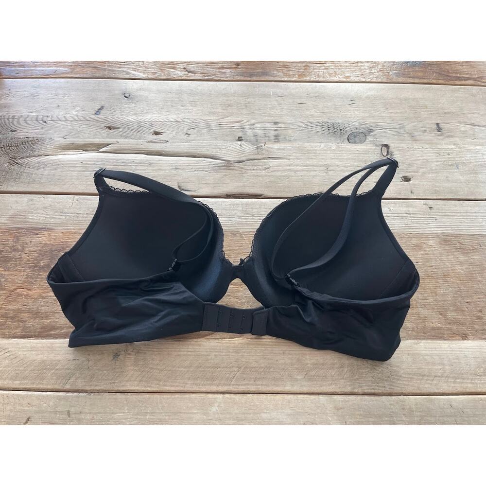 Victoria's Secret Smooth Black 32DDD Body by Victoria Classic Push Up Smooth Bra - Picture 2 of 2